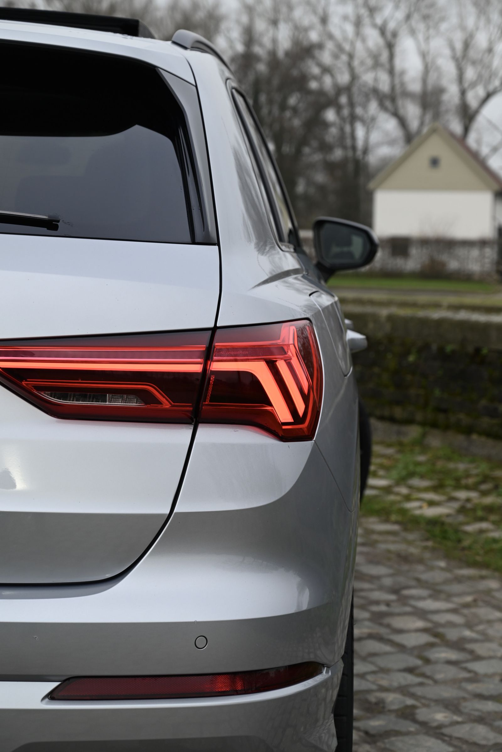 JNS Motors | Audi Q3 Platinum Shadow Line 35TFSI S-Tronic