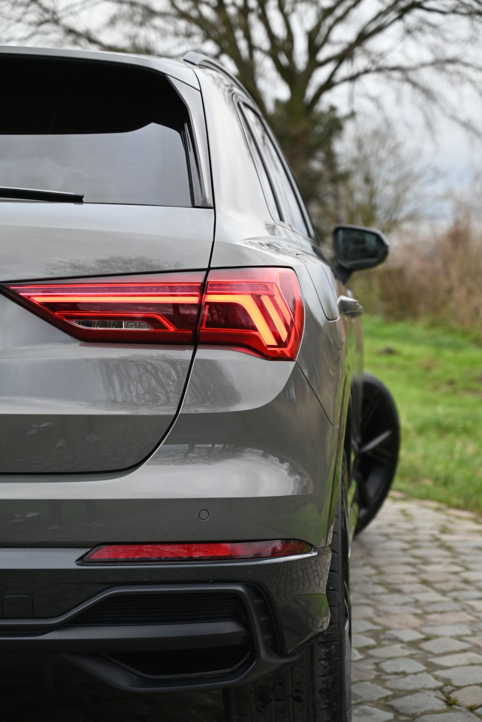 JNS Motors | Audi Q3 S-line 35tfsi Shadow Line 2020